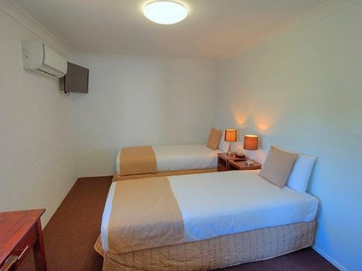 Wollongbar Motel - Bedroom 