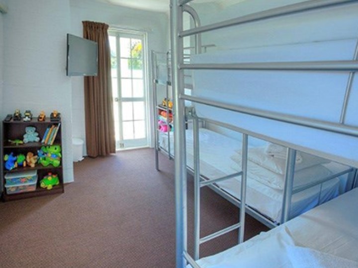 Wollongbar Motel - Bunk Bed