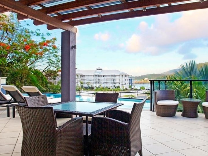 Waterfront Whitsunday Retreat - Outdoor Area