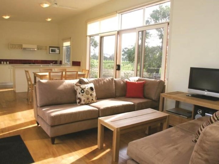 Ramada Resort Phillip Island - Living Area