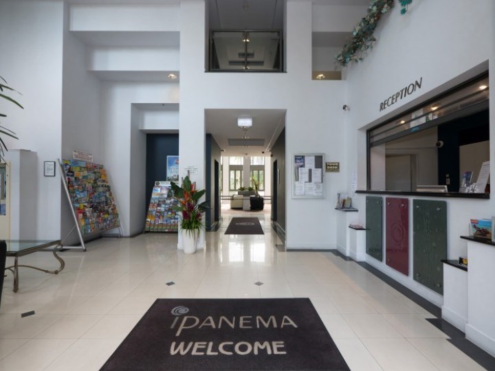 Ipanema Holiday Resort - Reception Schoolies