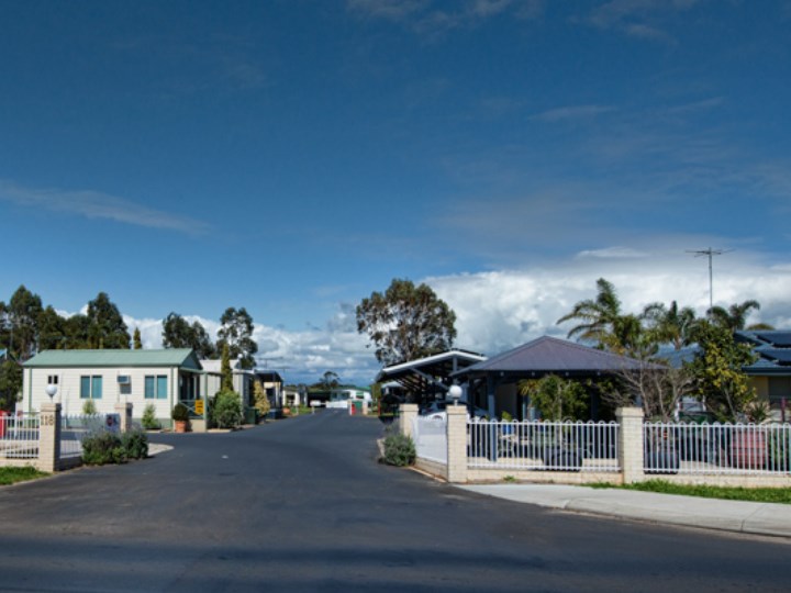 Busselton Holiday Village - entrance