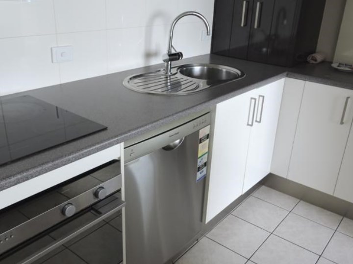 Kitchen Sink and Oven