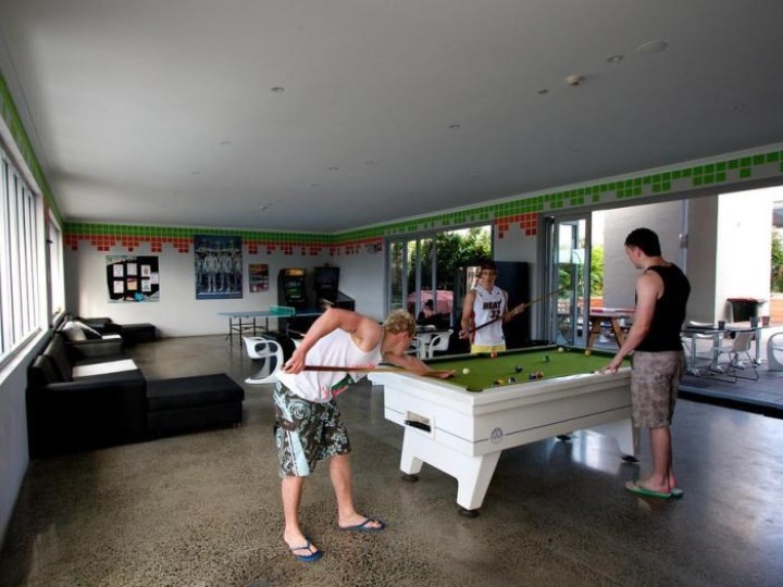 Nomads Byron Bay - Pool Table