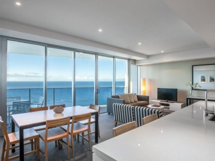 Hilton Surfers Paradise Residence - Living Area