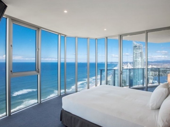 Hilton Surfers Paradise Residence - Bedroom